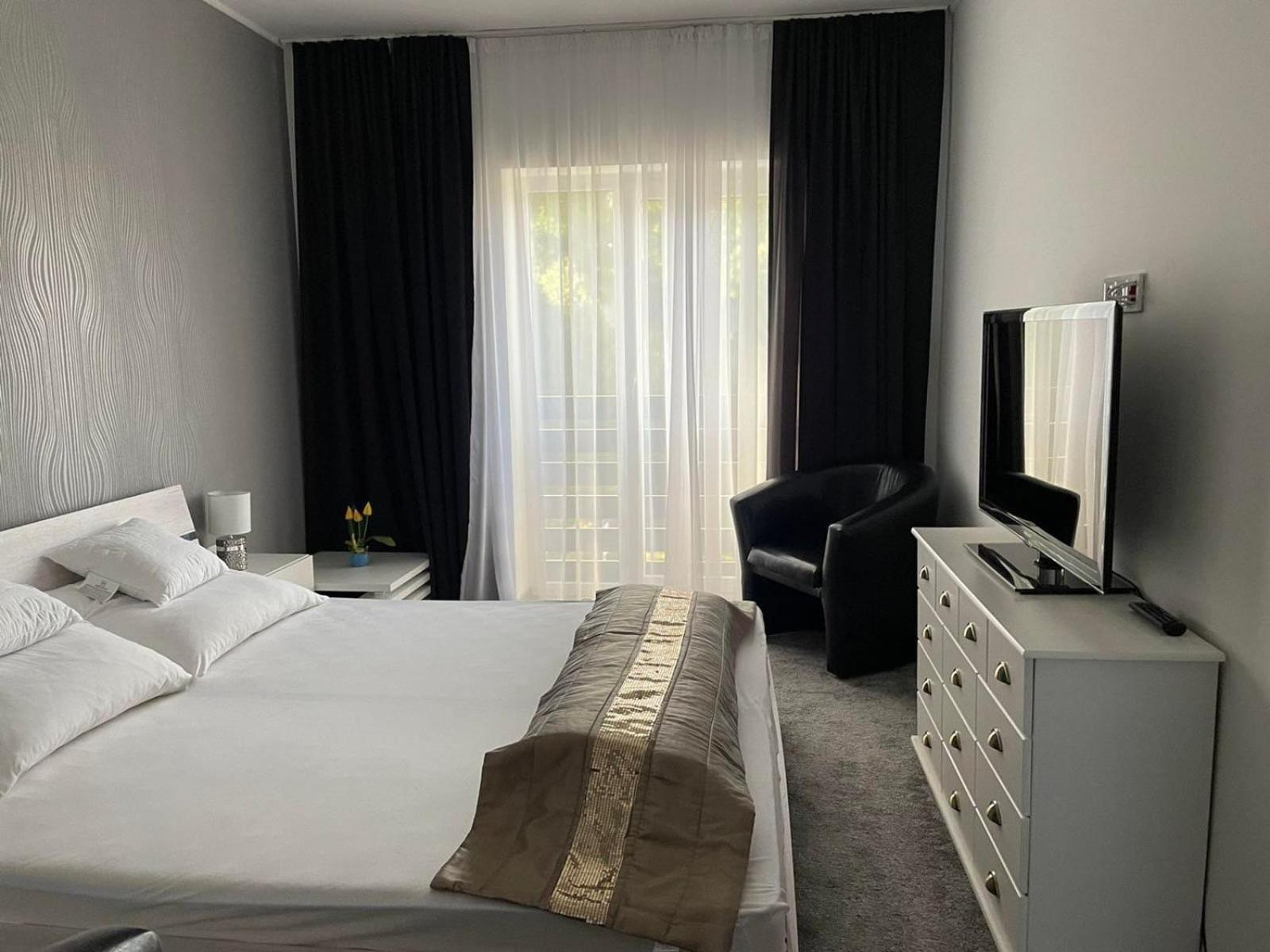 Titan Centrum Apartman Nyíregyháza Buitenkant foto