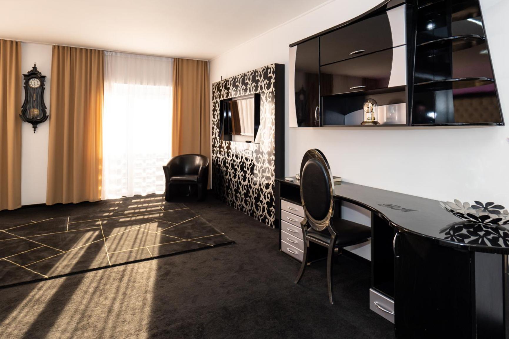 Titan Centrum Apartman Nyíregyháza Buitenkant foto